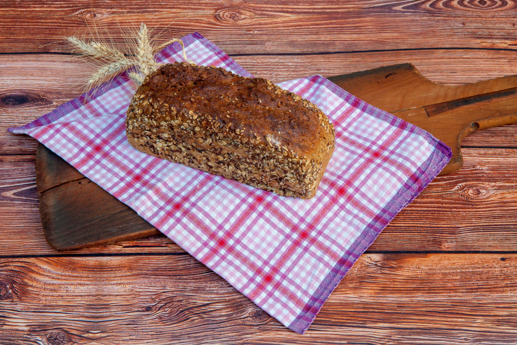 Landbäckerei Koch - Kastenbrot auf Ofenschieber